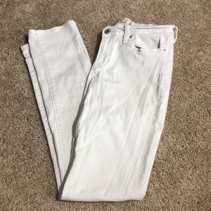 Lucky brand white Brooke straight jeans🤍